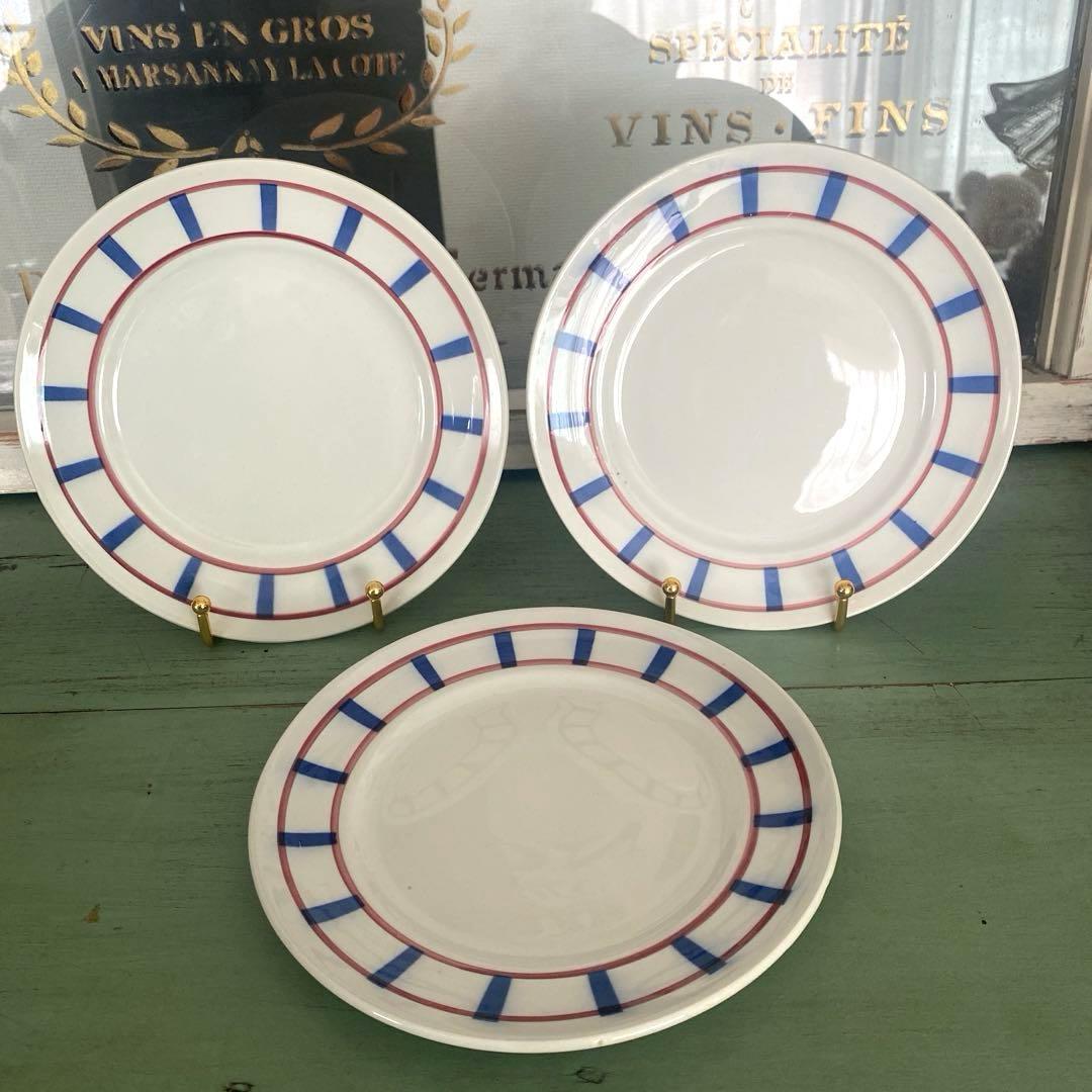 Moulin des loups 　ムーランデルー BASQUEバスクプレート