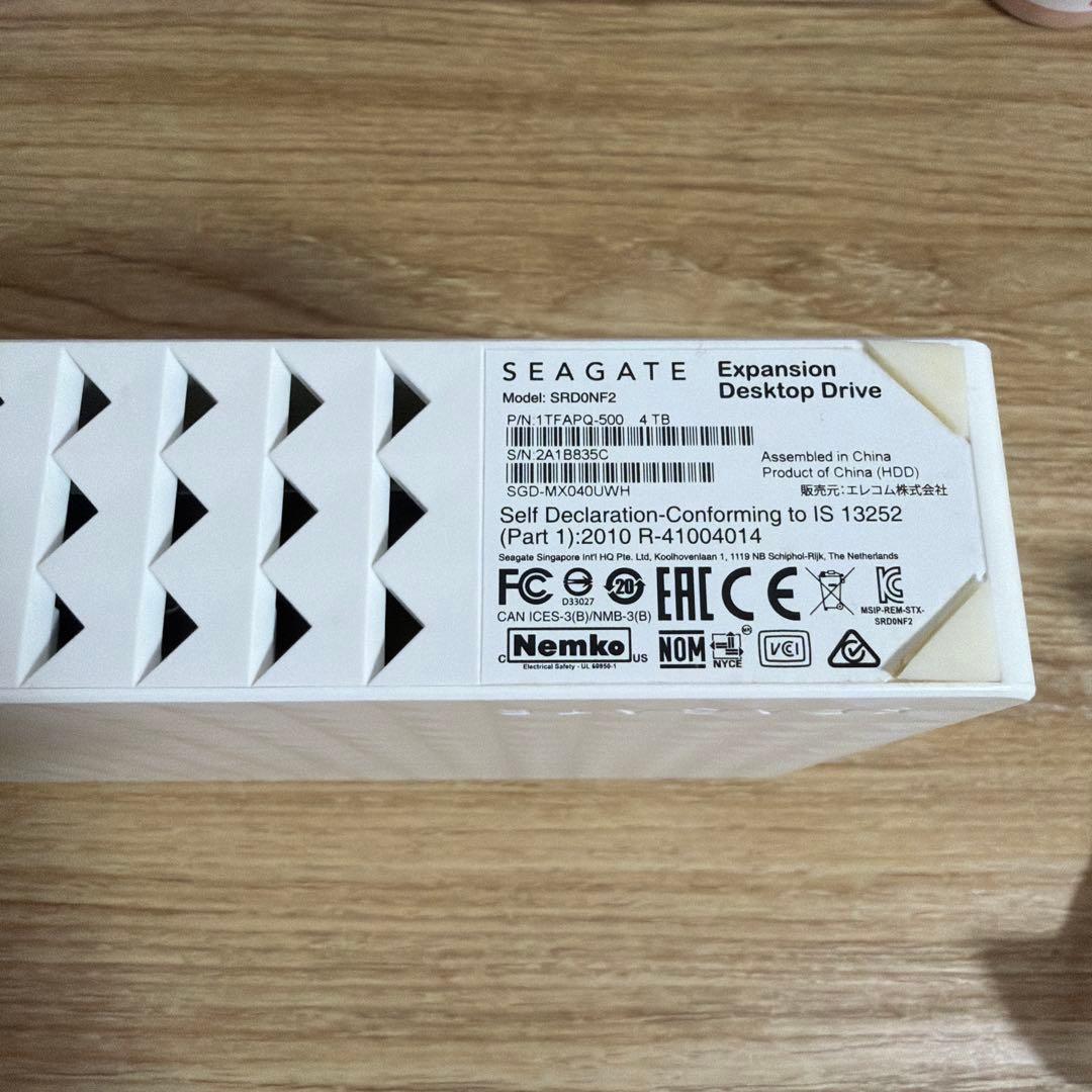 外付けハードディスク・ドライブ SEAGATE Expansion Desktop Drive 4TB
