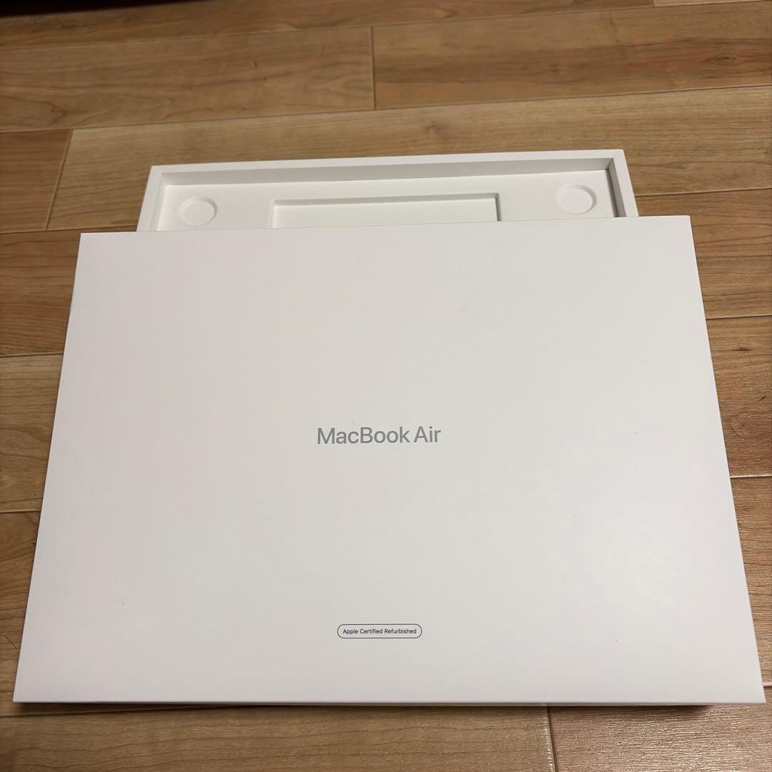 MacBook Air 8コアCPU M2チップ ミッドナイトメモリ16gb