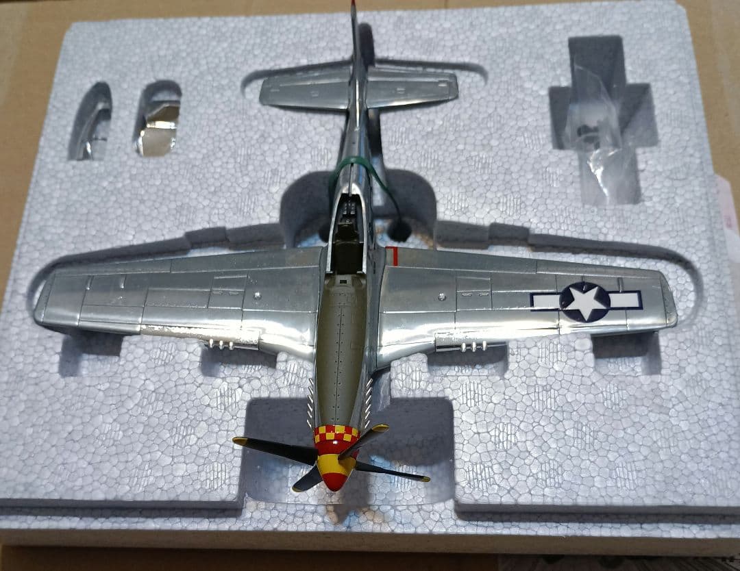 マルシン 特別塗装 マスタング P-51D チャック・イェーガー機　一万円引き