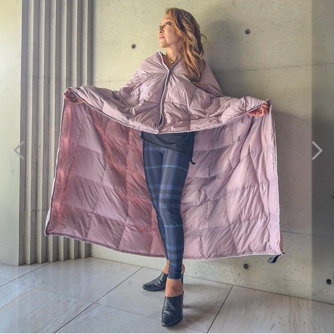 モスコビーリッチダウン/新品/未使用/レッド/赤/アウター/ブランケット