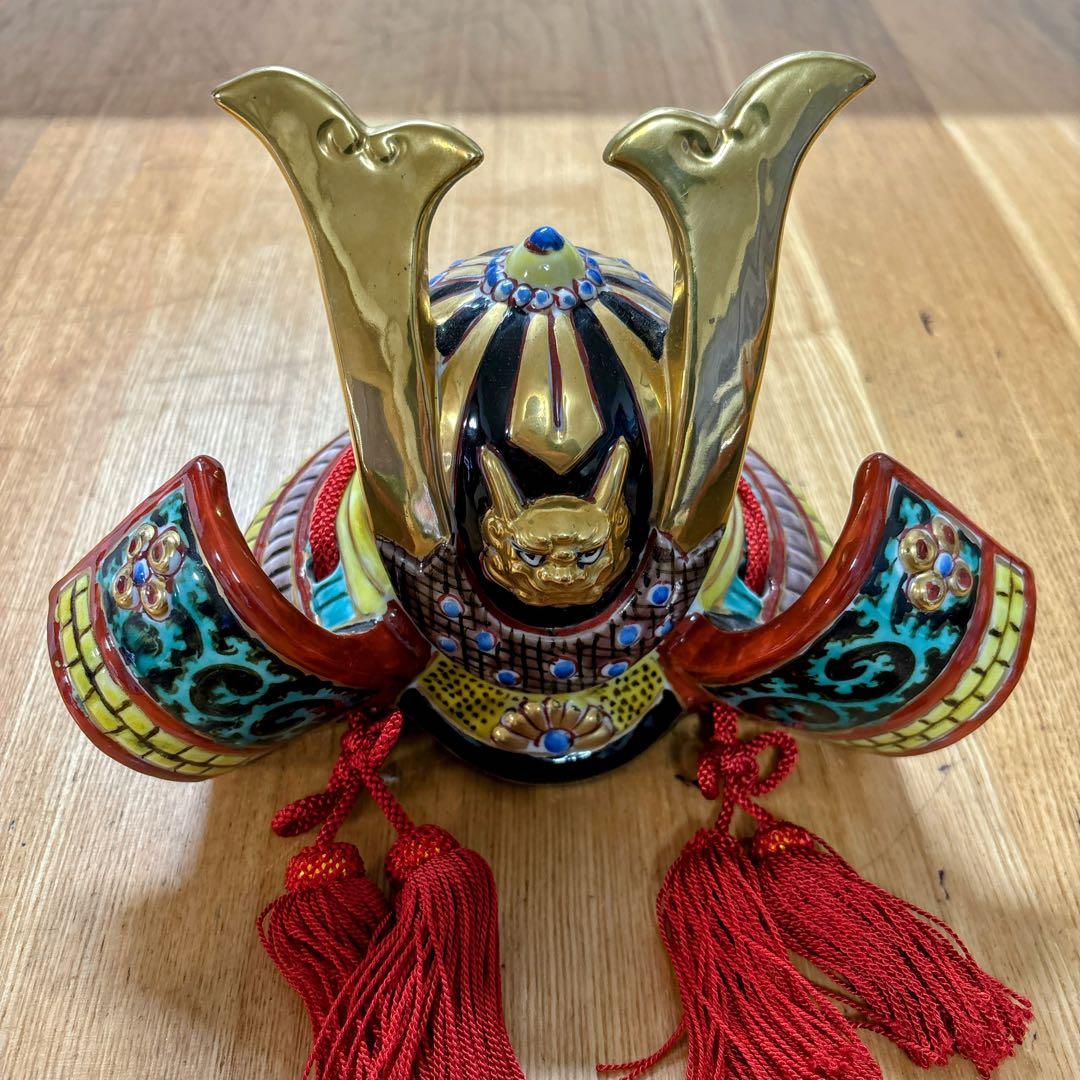 九谷焼　友山窯　金彩　6号兜・緑彩　鎧兜　兜　縁起物