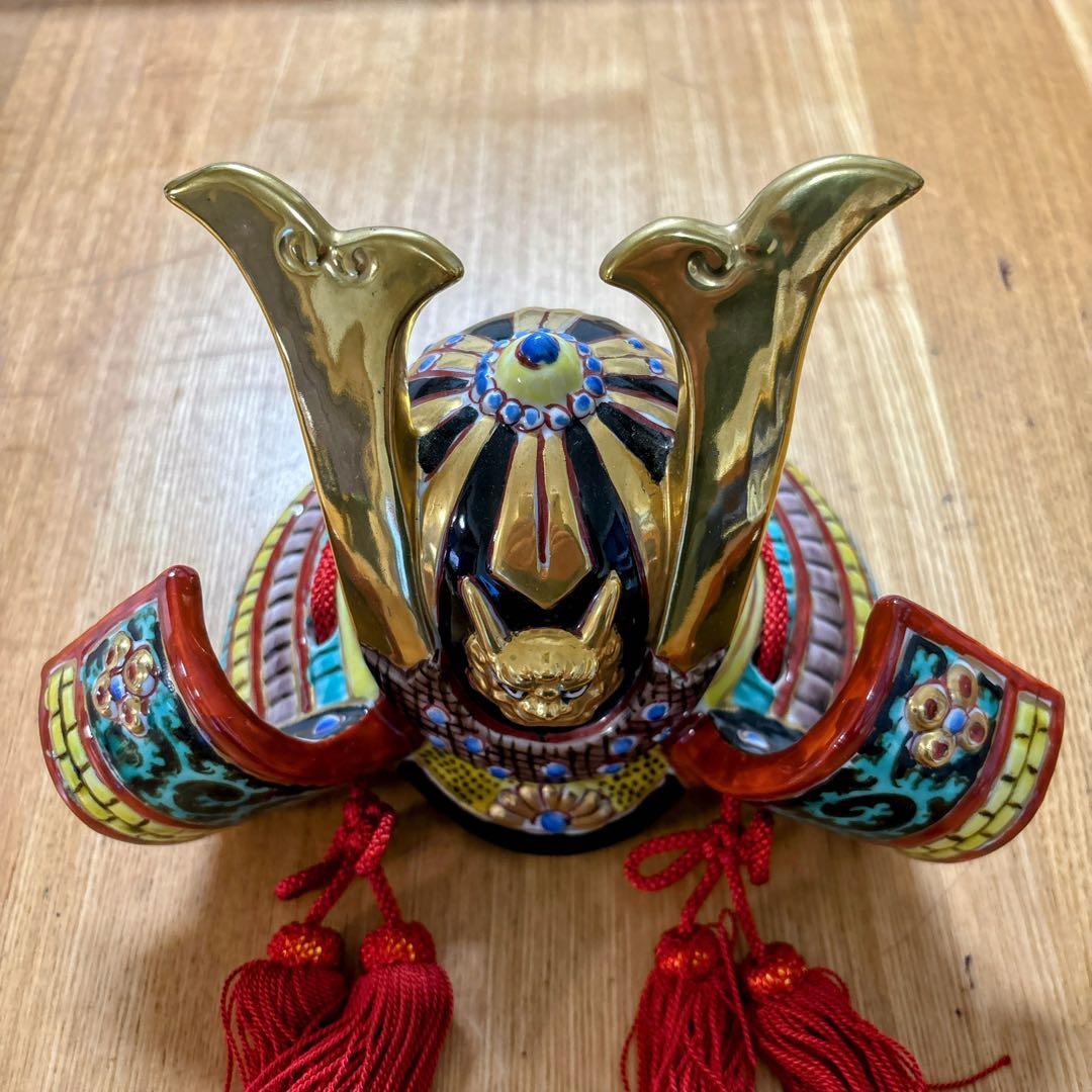 九谷焼　友山窯　金彩　6号兜・緑彩　鎧兜　兜　縁起物