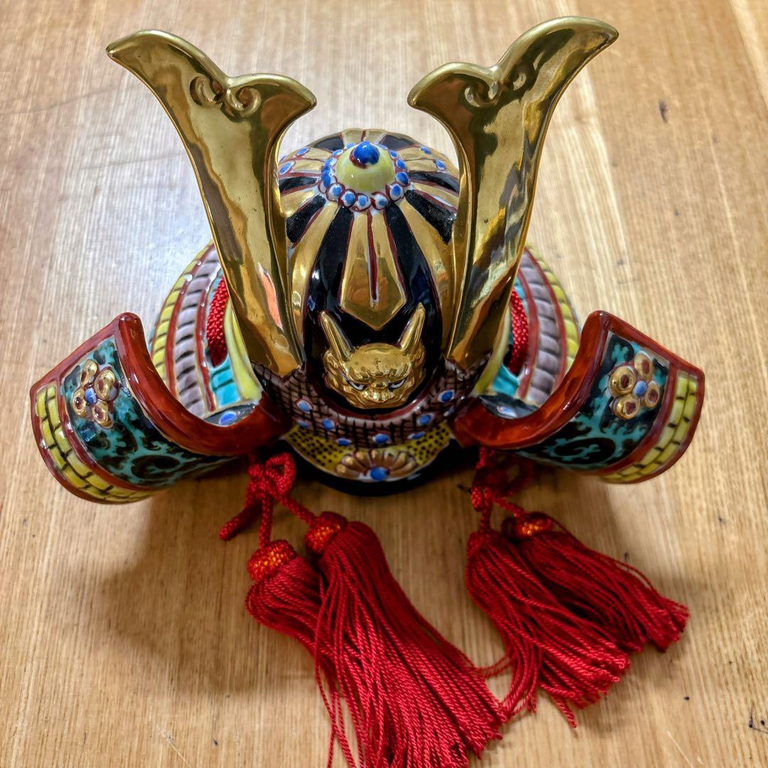 九谷焼　友山窯　金彩　6号兜・緑彩　鎧兜　兜　縁起物