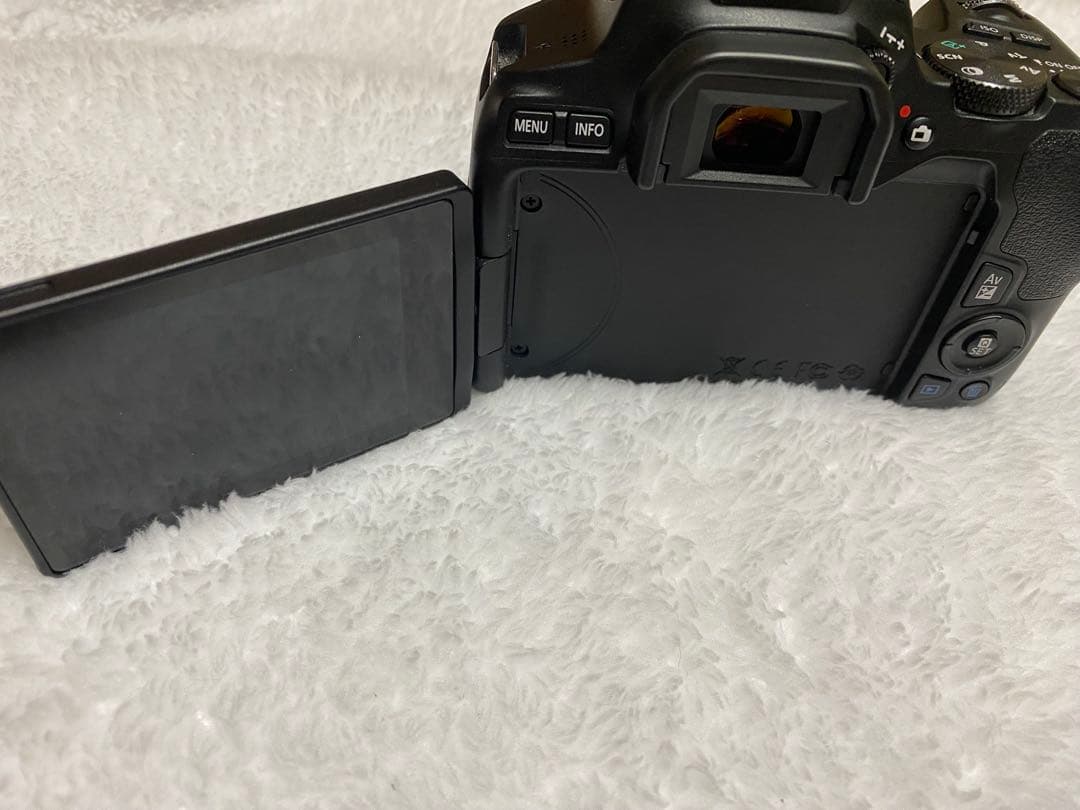 Canon EOS Kiss X10 本体 ダブルズームキット