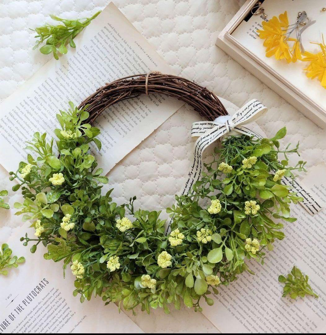 ラナンキュラスとくすみピンクスワッグ/ユーカリとカノンフラワーのハーフリース