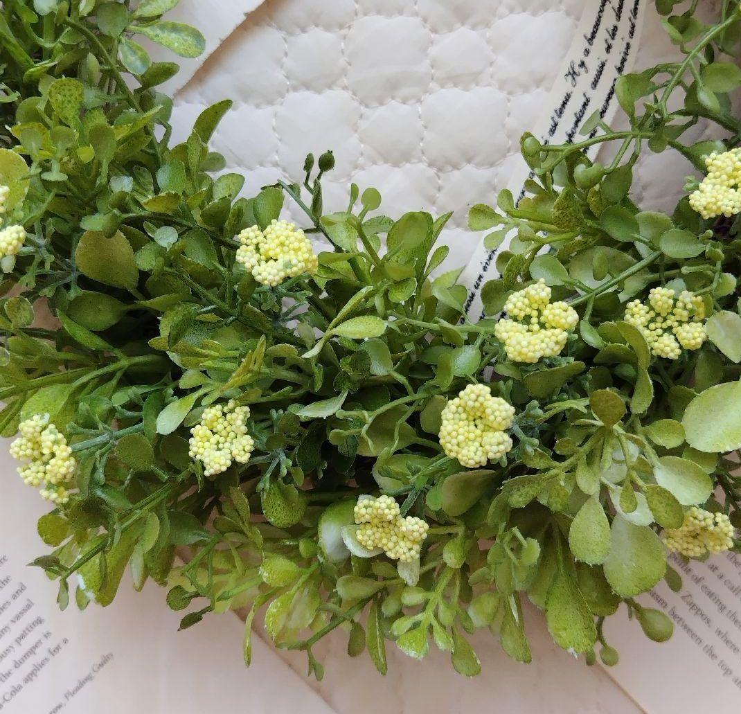 ラナンキュラスとくすみピンクスワッグ/ユーカリとカノンフラワーのハーフリース