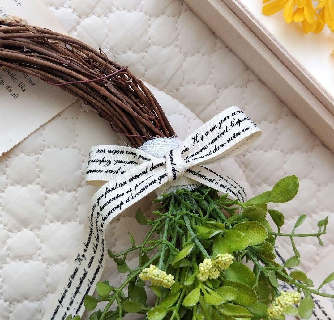 ラナンキュラスとくすみピンクスワッグ/ユーカリとカノンフラワーのハーフリース