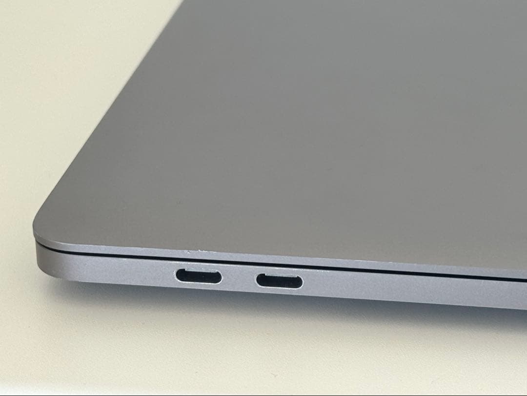 MacBook Pro 2018 15インチ A1990 i9 32GB