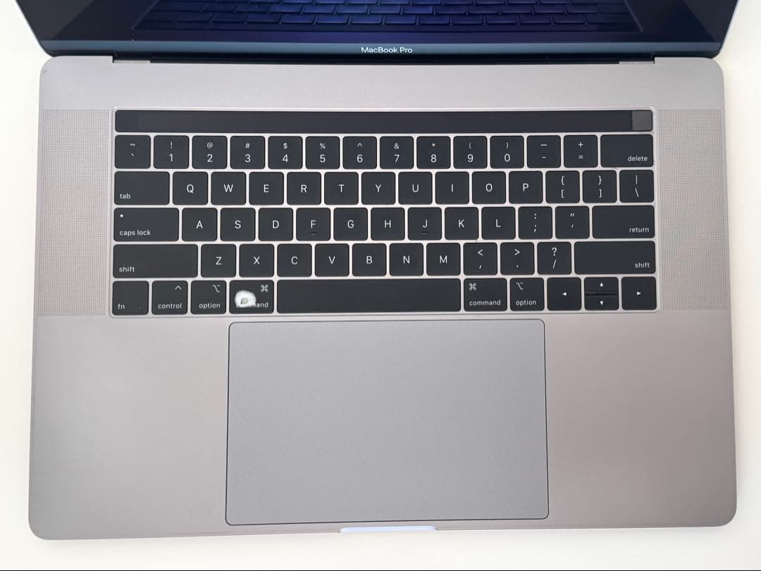 MacBook Pro 2018 15インチ A1990 i9 32GB