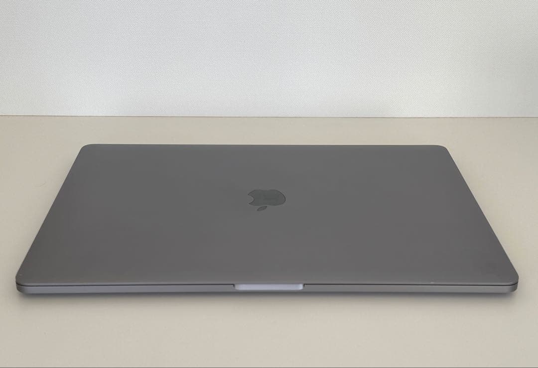 MacBook Pro 2018 15インチ A1990 i9 32GB