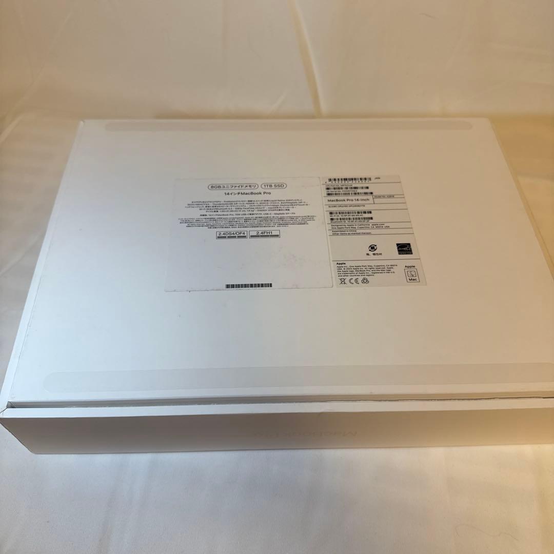 【値下】MacBook Pro 14 2023 M3 8G 1TB SSD
