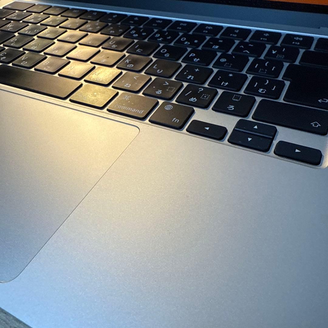 MacBook Air 13.6インチ（M2・2023年モデル）