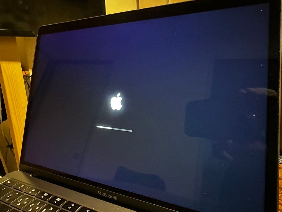 Apple MacBook Air 13インチ A1932 OS切替可