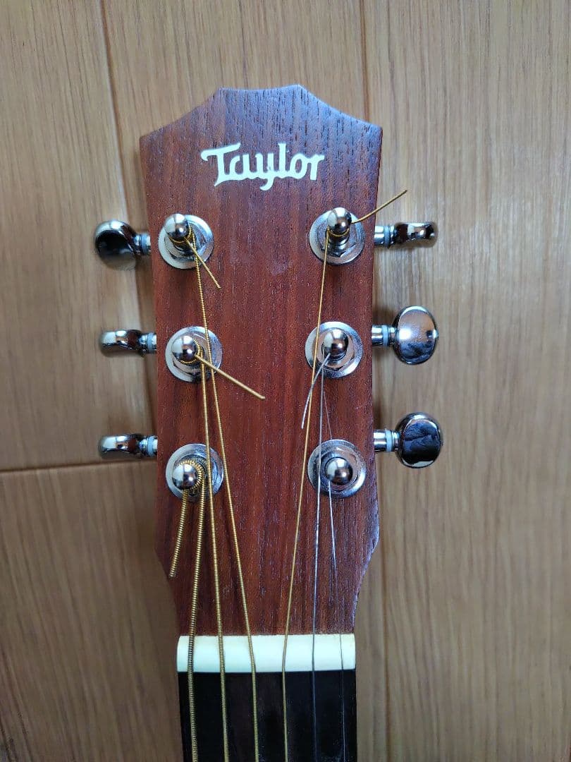 Taylor Baby Mahogany BT2 ミニアコースティックギター