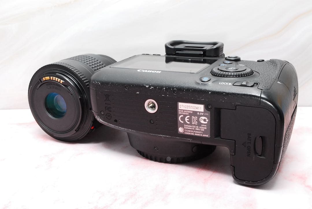 大人気❣️フルサイズ機❣️Canon EOS 6D★一眼レフ★初心者でも安心★