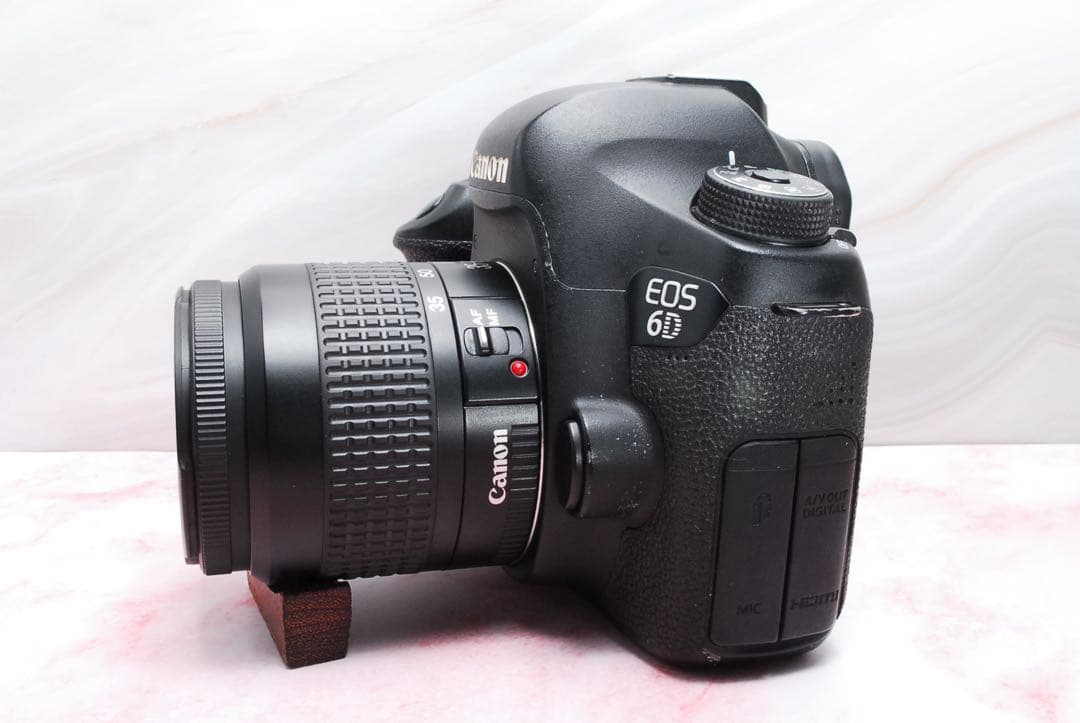 大人気❣️フルサイズ機❣️Canon EOS 6D★一眼レフ★初心者でも安心★