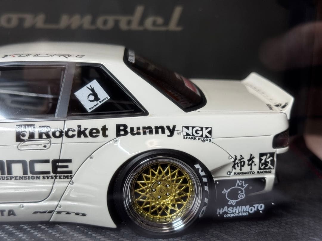 Rocket Bunny S14 V2 ホワイト 1/18イグニッションモデル