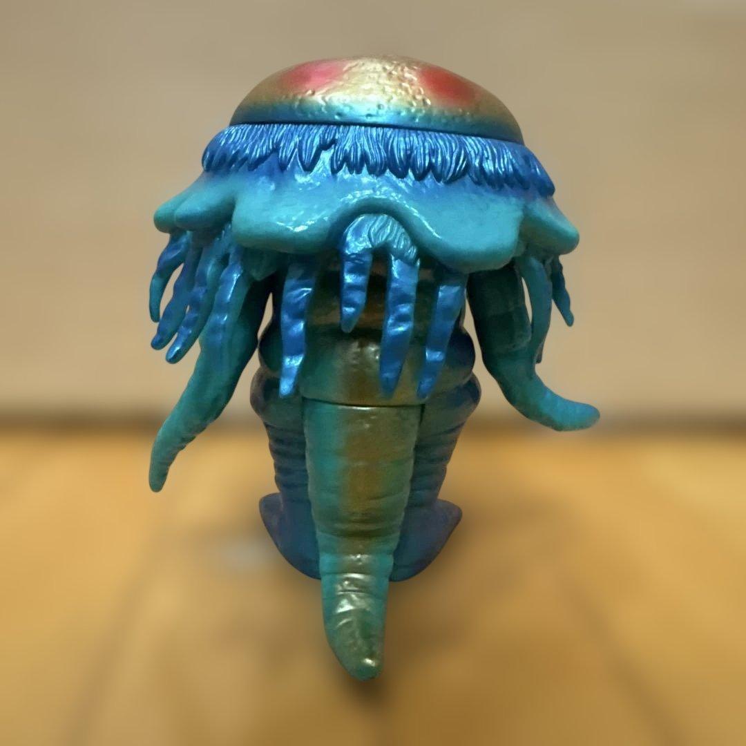 バリケーン　怪獣郷（㍿円谷コミュニケーションズ）一期