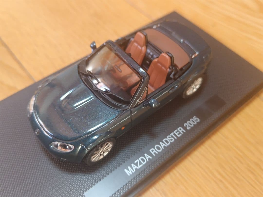 EBBRO「MAZDA ROADSTER 2005」