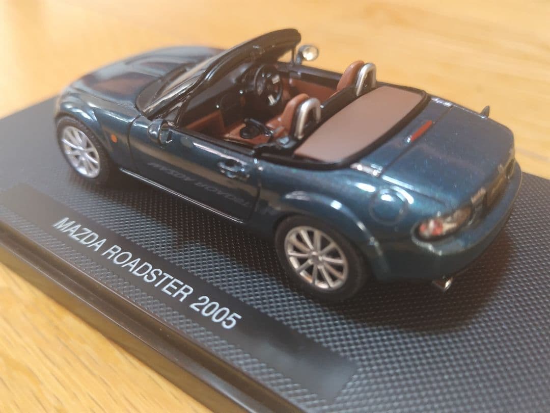 EBBRO「MAZDA ROADSTER 2005」