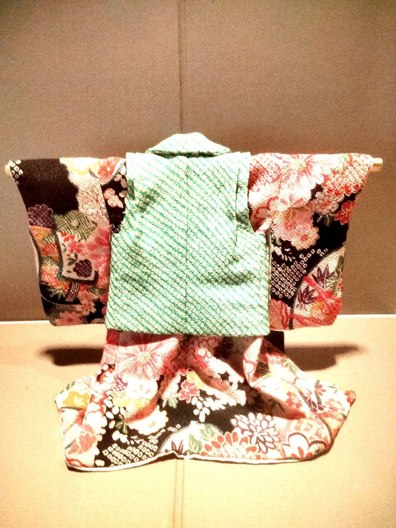 高級雛人形親王飾　スキヨ人形平飾り　飾り着物　雛の吊るし飾り　　柴田家千代