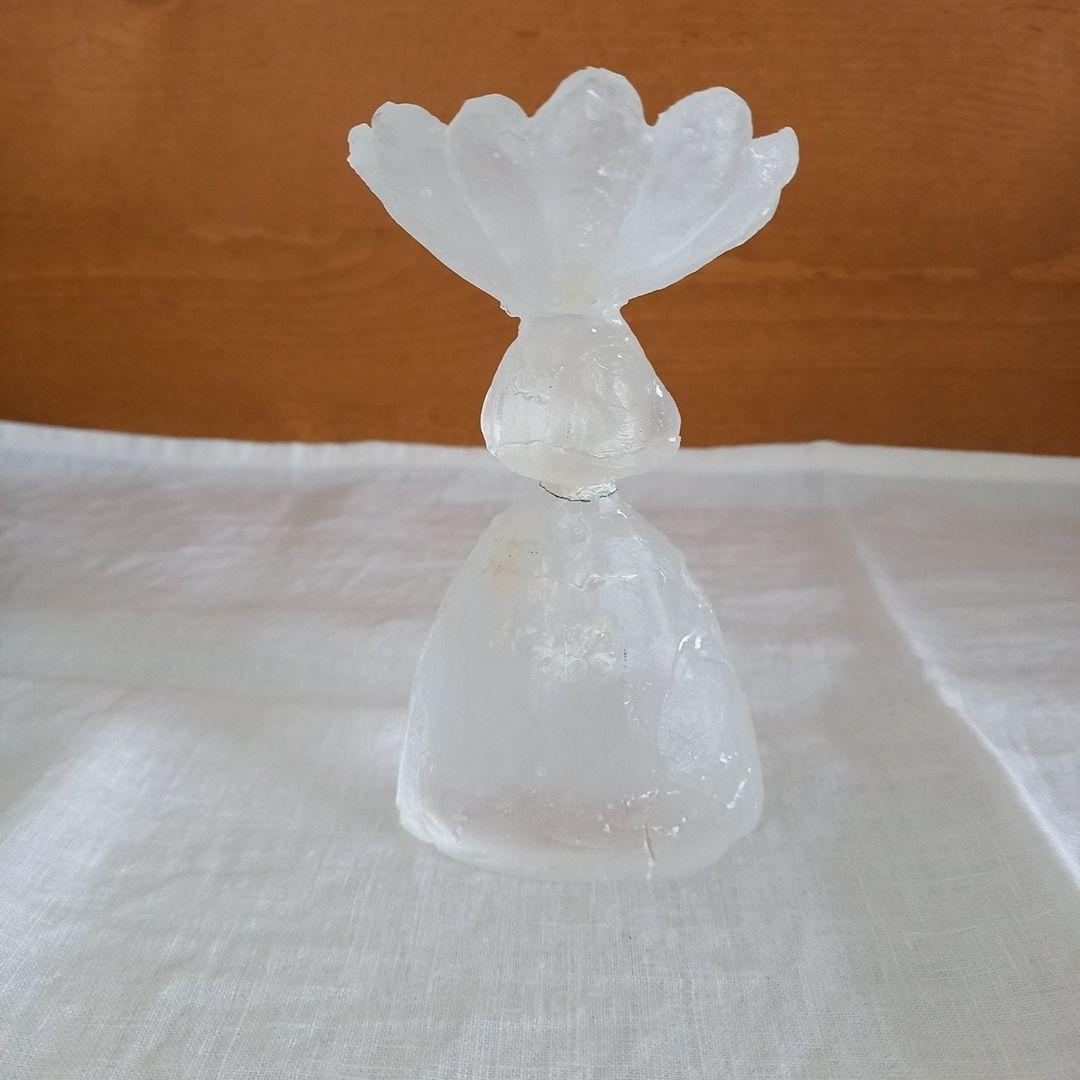 安達知江　ガール　girl 　花