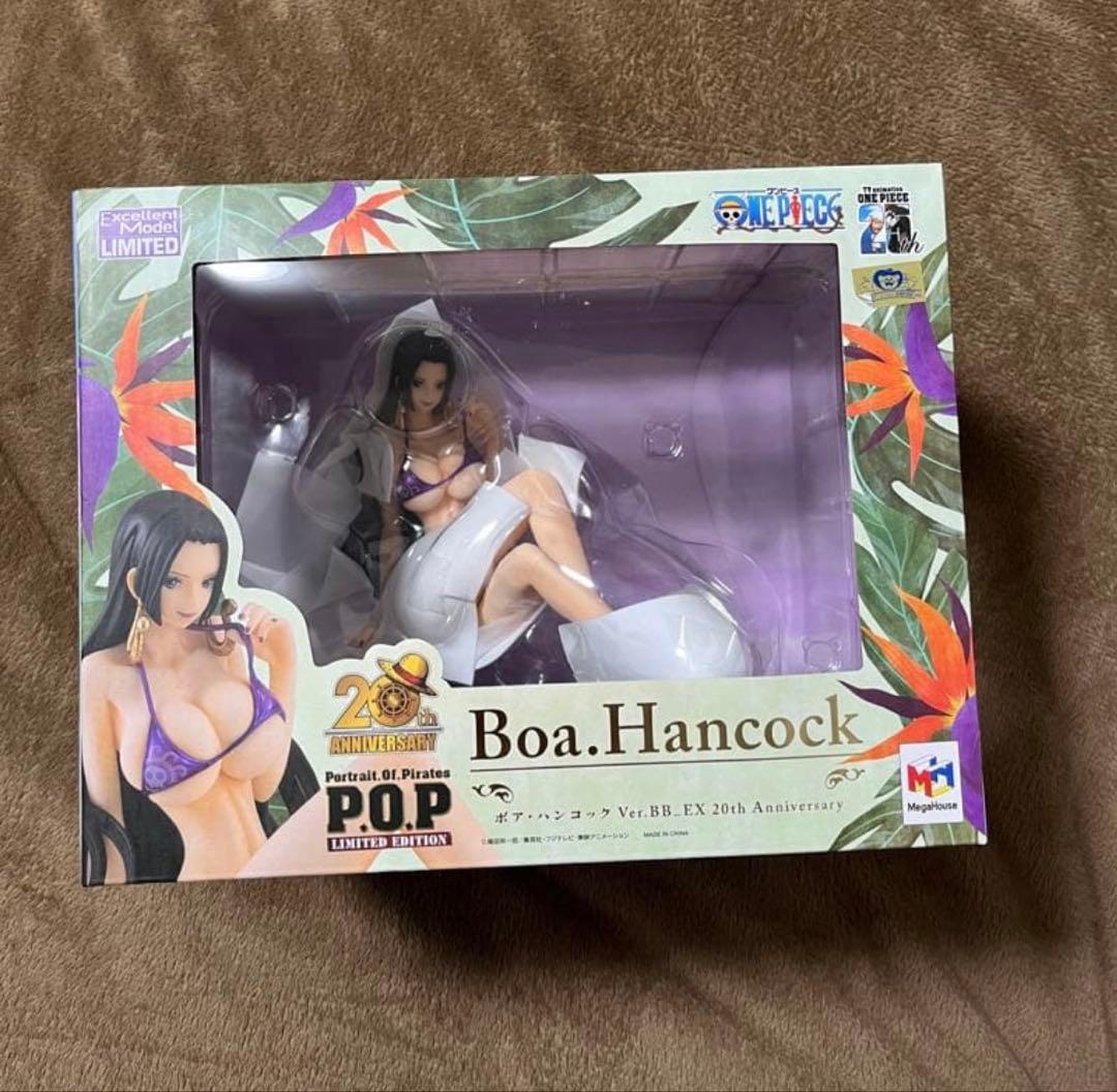 ONE PIECE 限定版 ボア・ハンコックフィギュア新品未開封