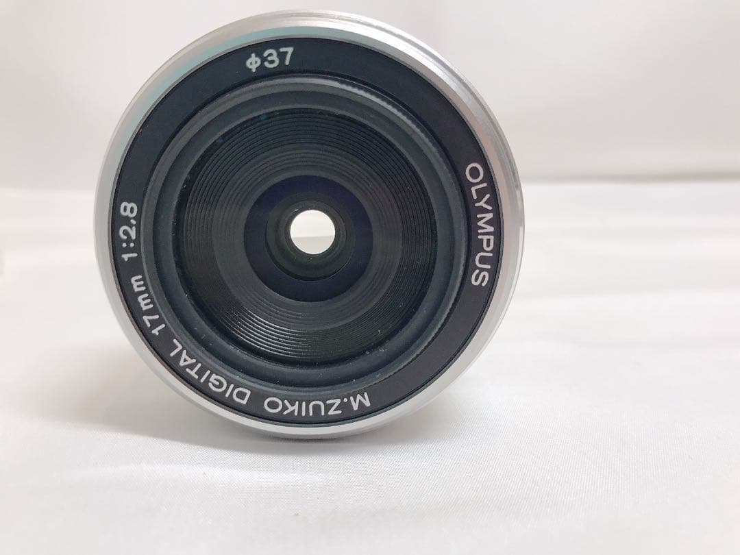 OLYMPUS M.ZUIKO DIGITAL 17mm F2.8 シルバー