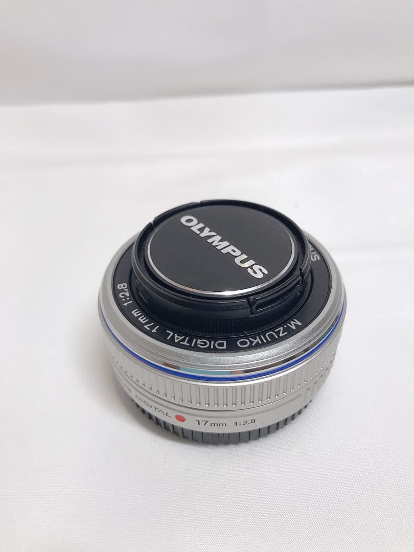 OLYMPUS M.ZUIKO DIGITAL 17mm F2.8 シルバー