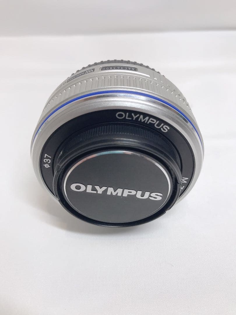 OLYMPUS M.ZUIKO DIGITAL 17mm F2.8 シルバー