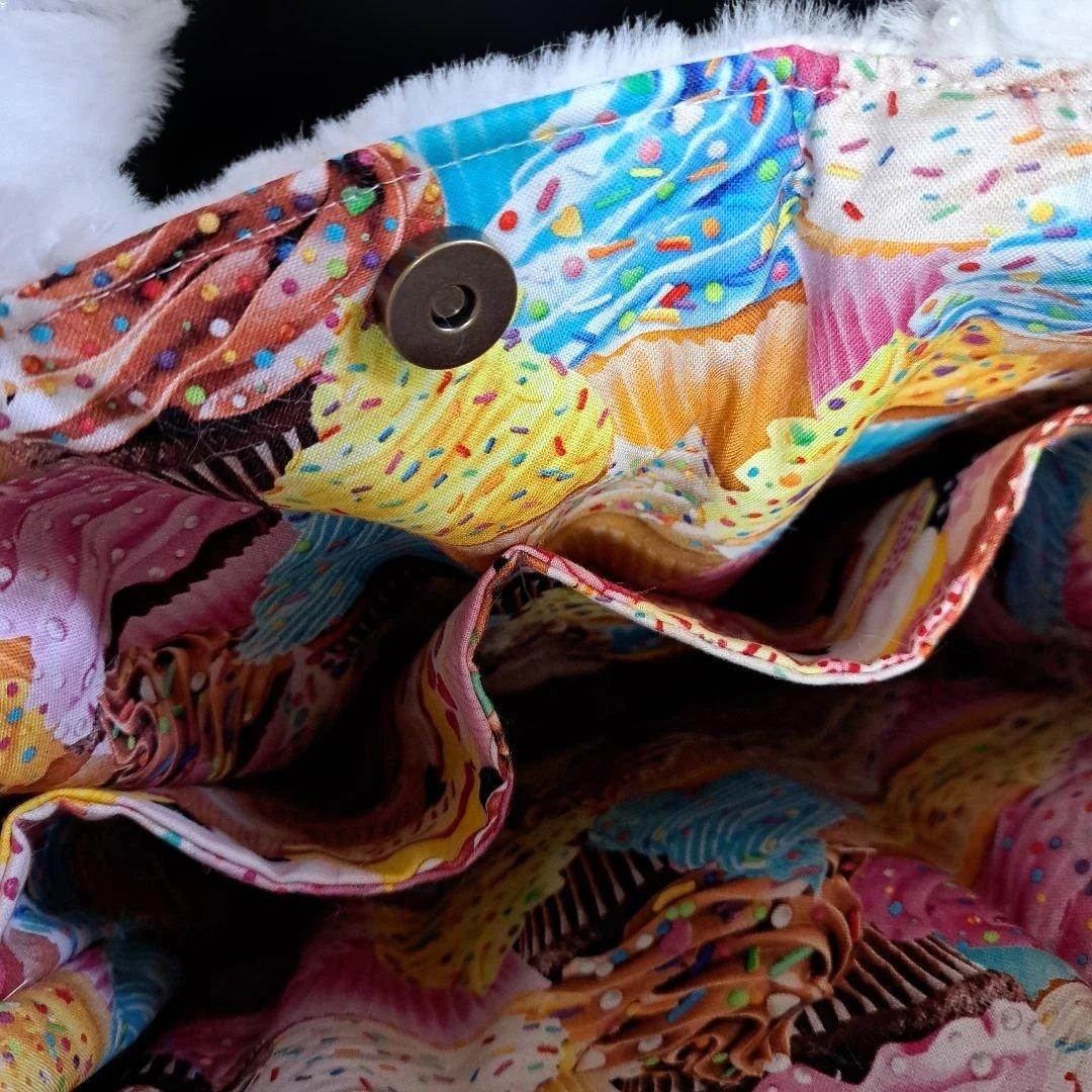 ゆ*ら様 コヤンイサムチョン♥️バレンタイン　デカニャンコ　ピンクファーホワイト