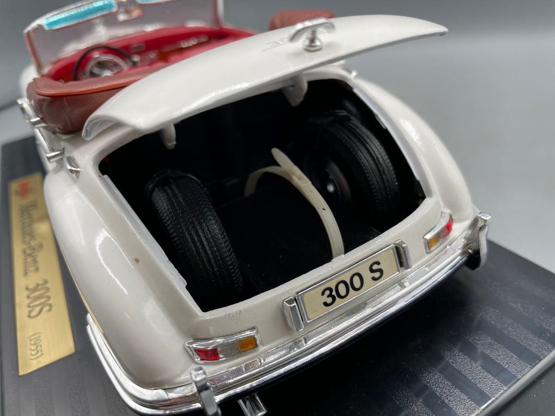 マイスト Maisto 1/18 Mercedes Benz 300S ベンツ