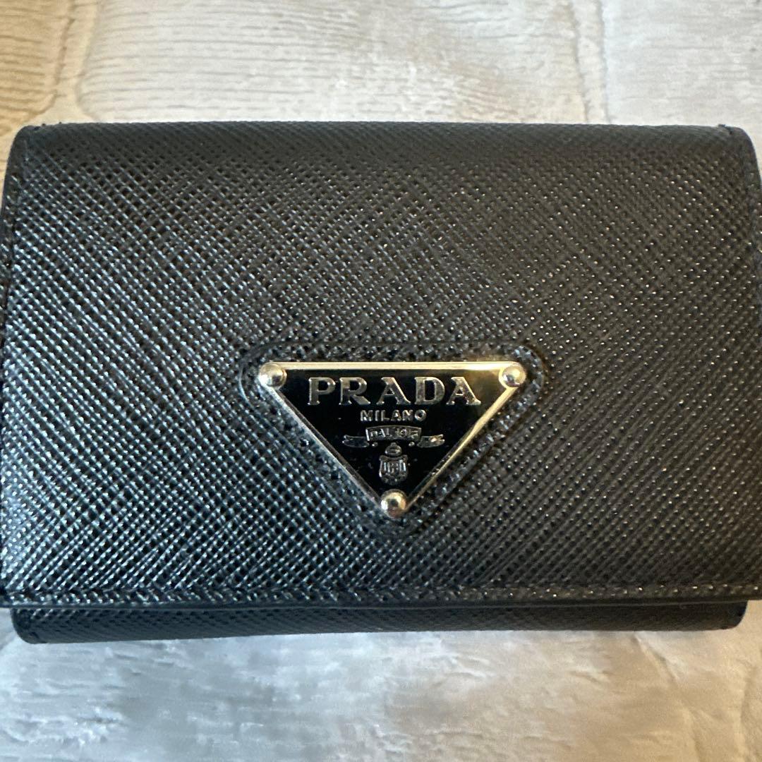 PRADA 三折財布