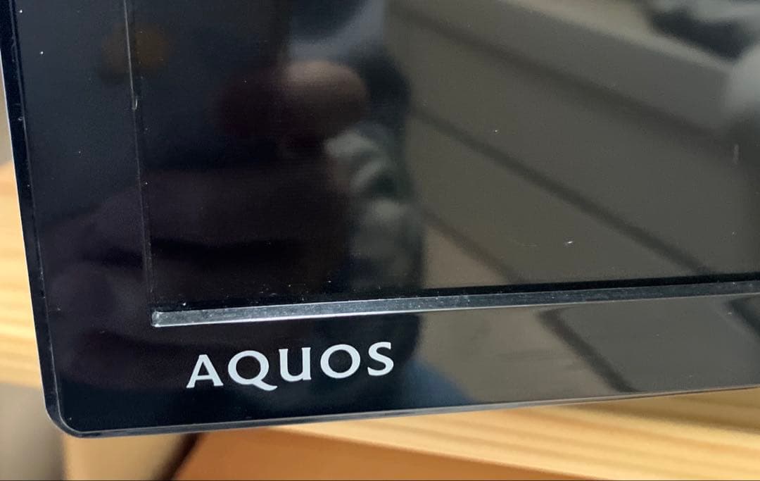 シャープ　AQUOS 32インチ テレビ