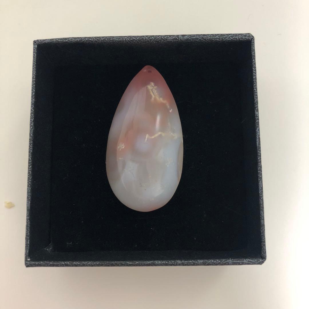 縁結び 女陰 ヌードメノウ 生命の源 女性器 趣味 天然石 瑪瑙 彫り物 A1