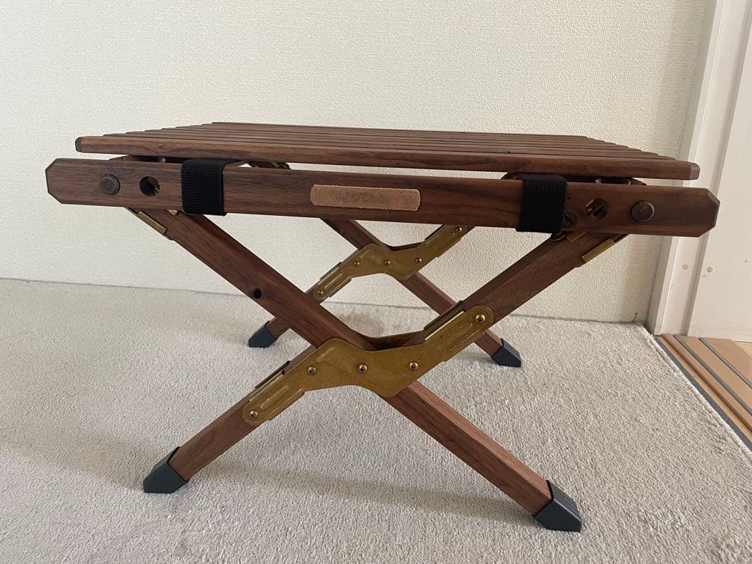 NORAs サイドテーブル　ウォールナット　真鍮