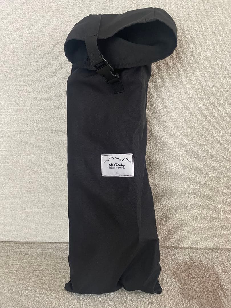 NORAs サイドテーブル　ウォールナット　真鍮