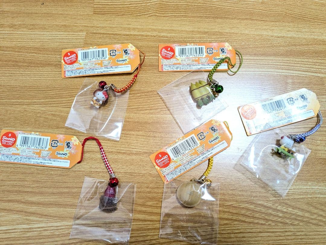 ご当地キティ　根付ストラップ　秋シリーズ5点　まとめ売り