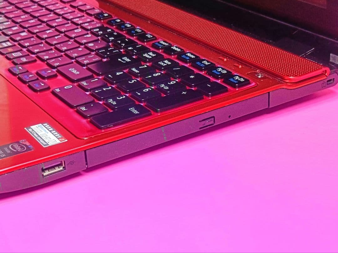 【お買い得】超大容量1TB‼️i5✨8GB✨ブルーレイ✨タッチ✨赤ノートパソコン