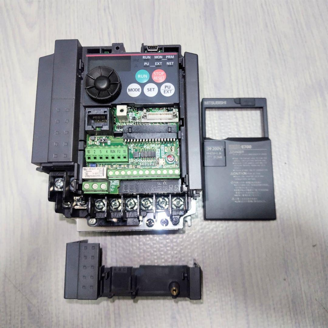 三菱電機 MITSUBISHI インバーター2.2KW FR-E720-2.2K