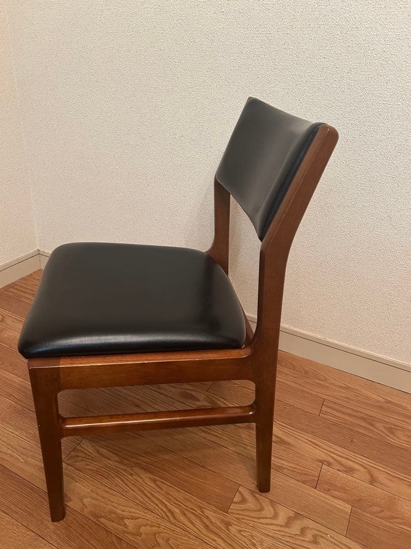 カリモク60 アームレスダイニングチェア スタンダードブラック 1脚