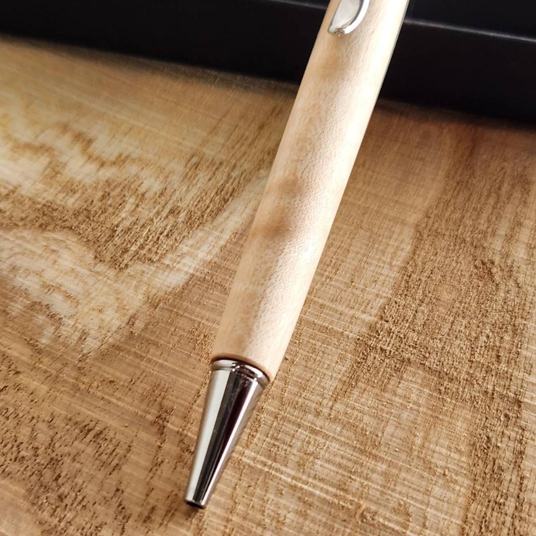 [8j1]シカモアの木軸ペン(ワンピース）