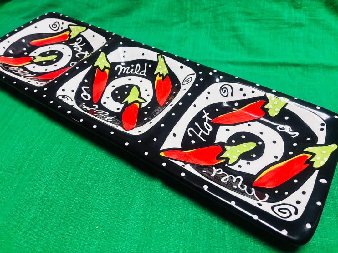 STUDIO NOVA のレッドホットチリ皿⭐︎