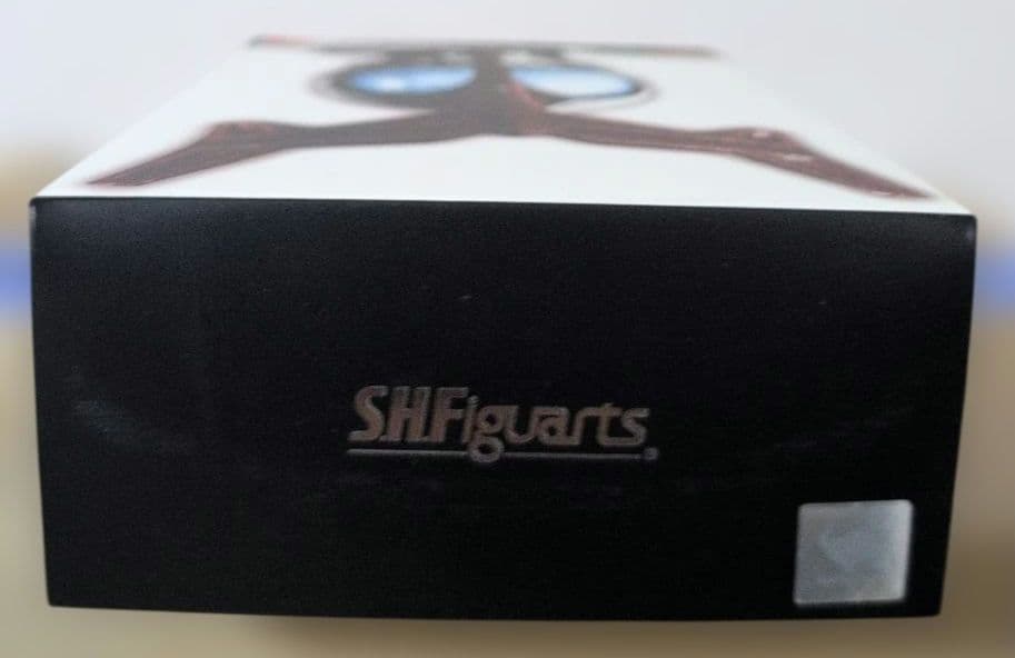 s.h.フィギュアーツ　仮面ライダー　カブト　ハイパーフォーム　真骨彫製法