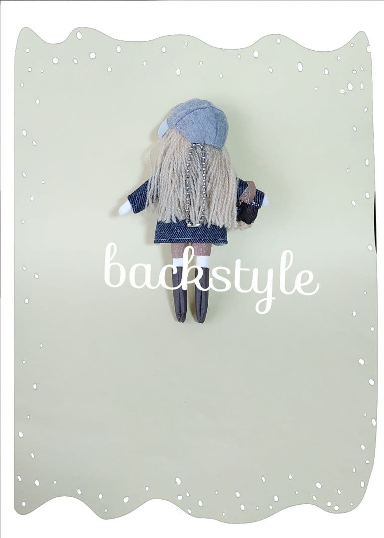 ドールチャーム　バッグチャーム　ハンドメイド　人形