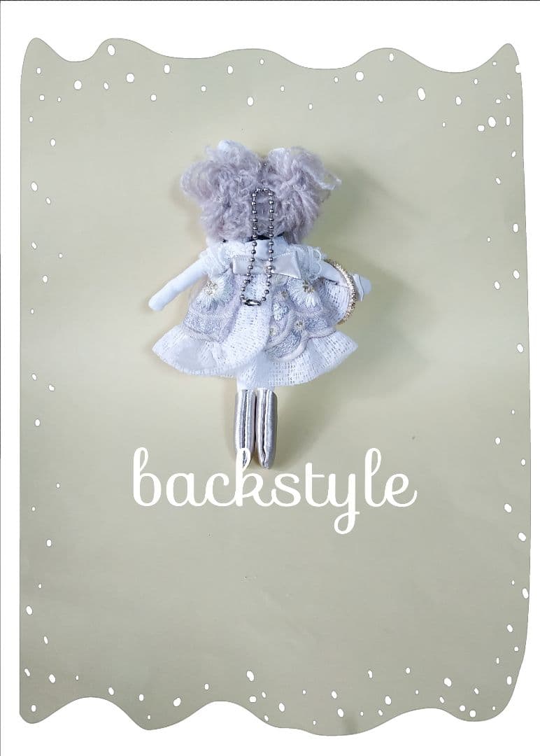 ドールチャーム　バッグチャーム　ハンドメイド　人形