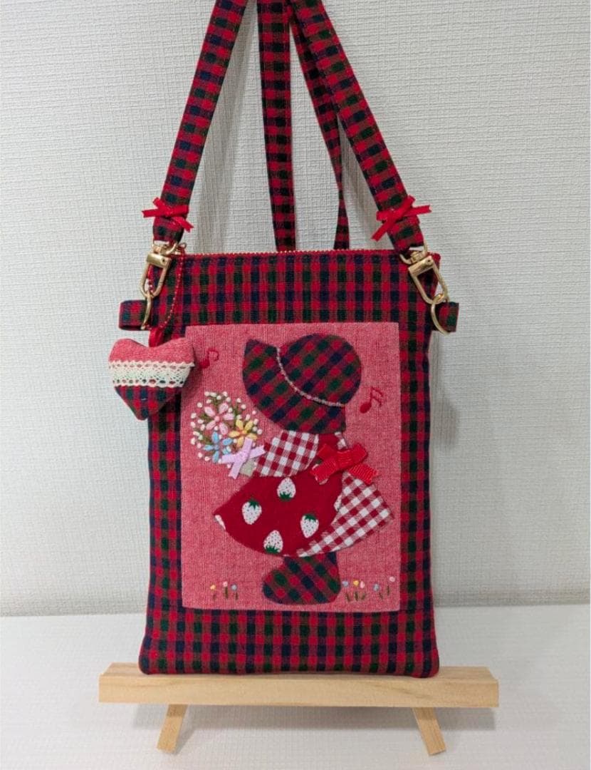 ハンドメイド品　キラキラお帽子スーちゃんポシェット&保冷ペットボトルケース