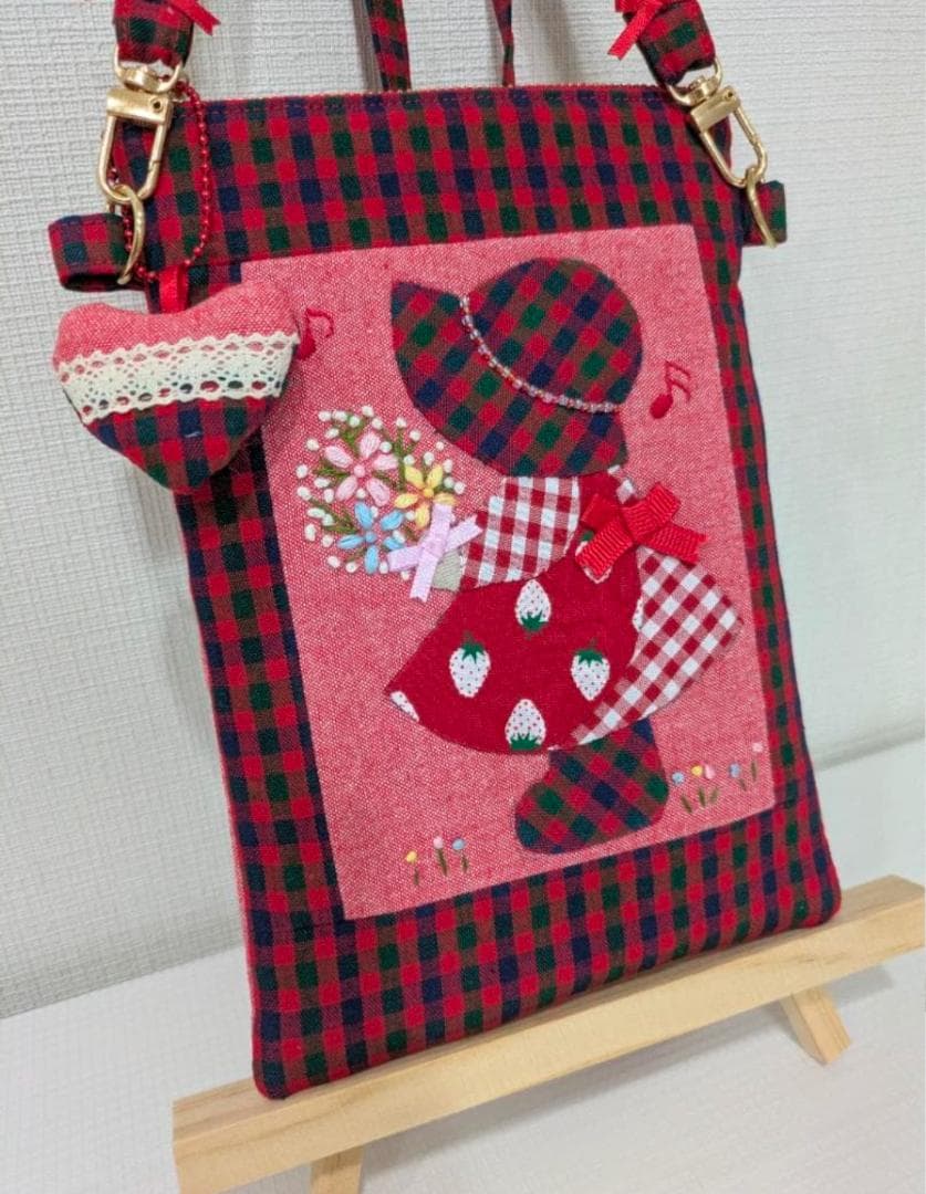 ハンドメイド品　キラキラお帽子スーちゃんポシェット&保冷ペットボトルケース