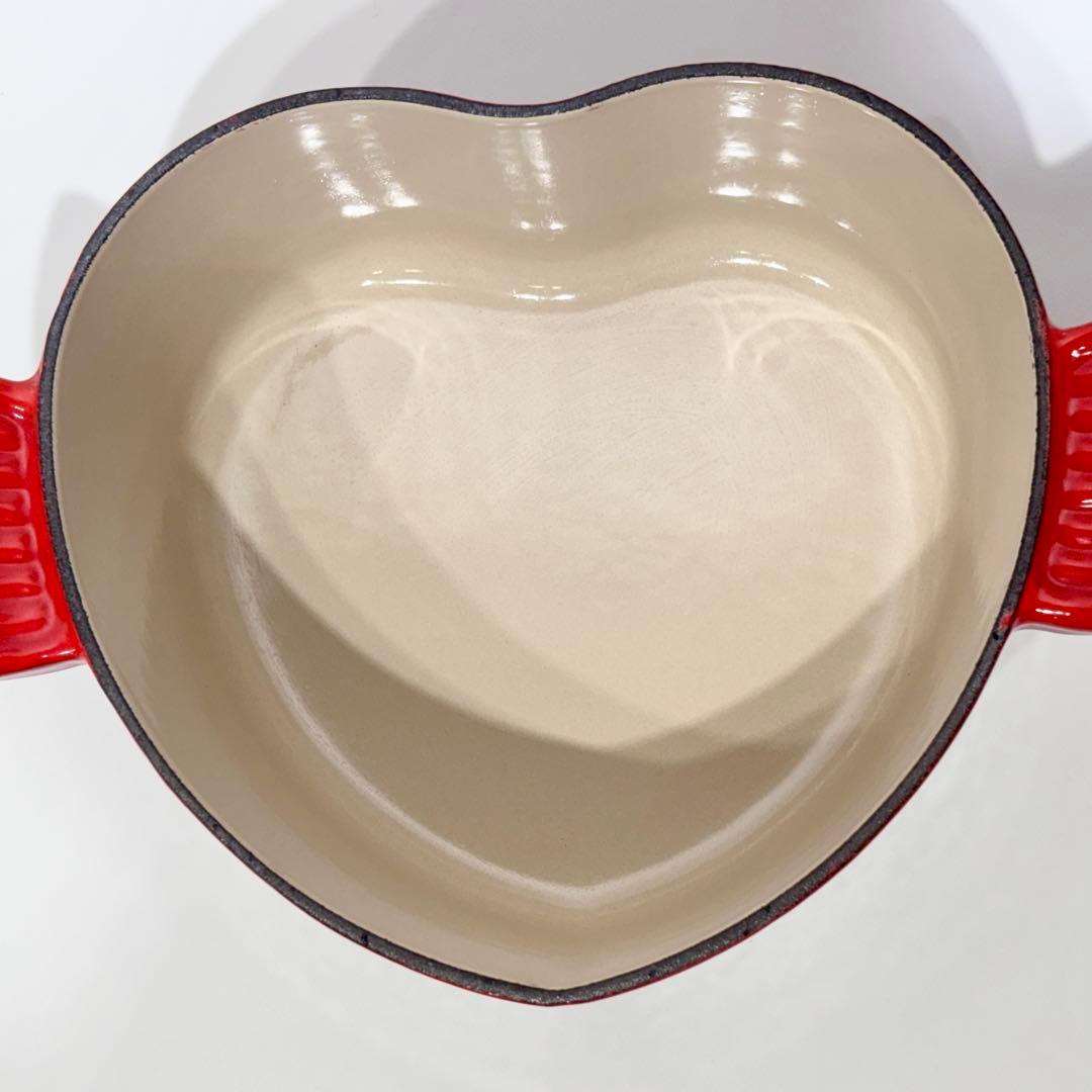 最終値下げ！新品・未使用品！LE CREUSET ハート型 両手鍋 レッド